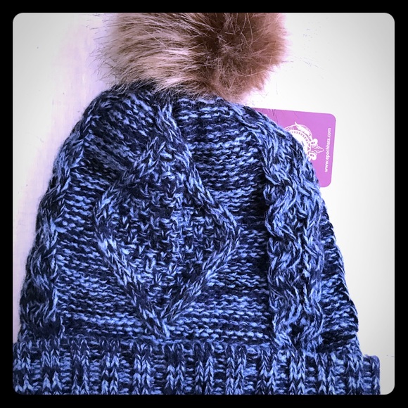 BLUE FLANNEL LINED NWT BEANIE! - Picture 3 of 4